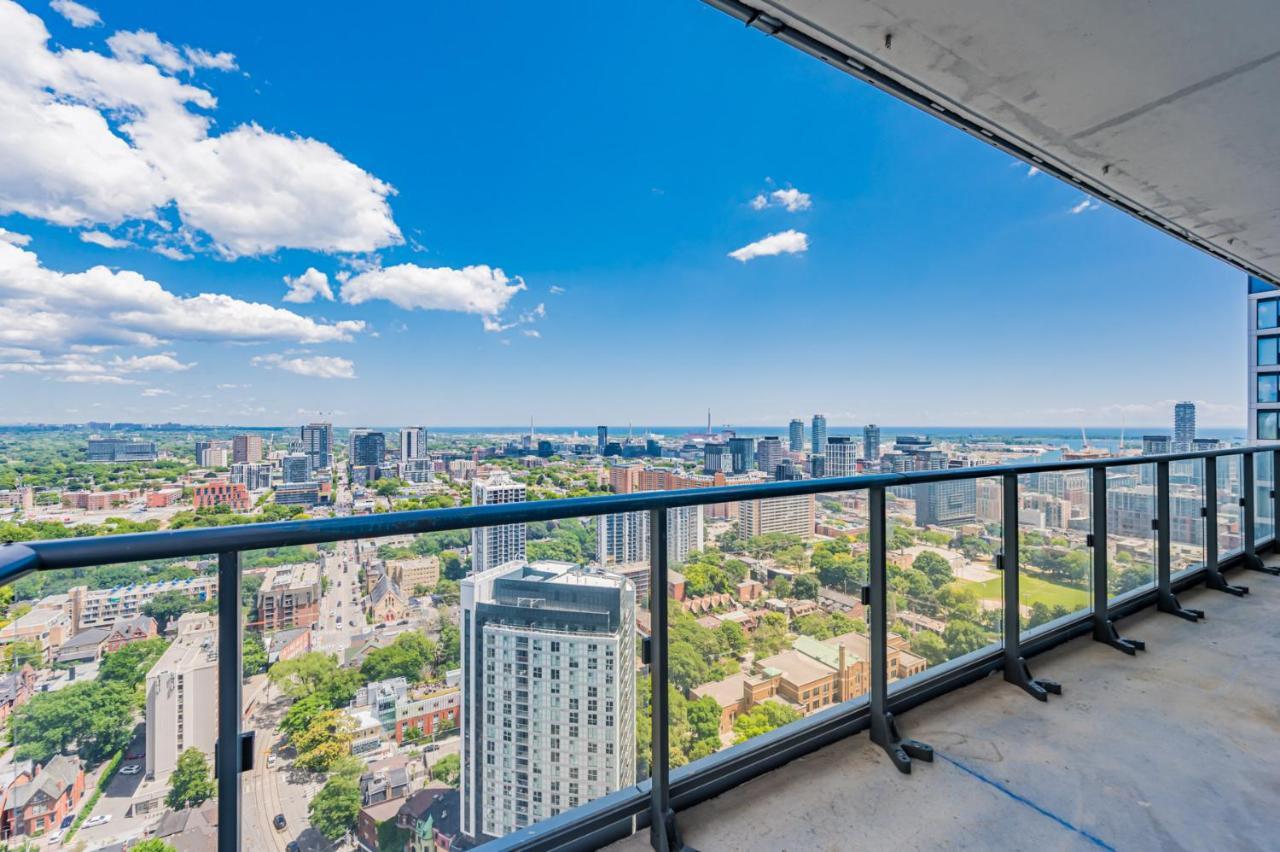 Luxury 2 Bedroom Condo High Floor Close To Eaton Center Τορόντο Εξωτερικό φωτογραφία