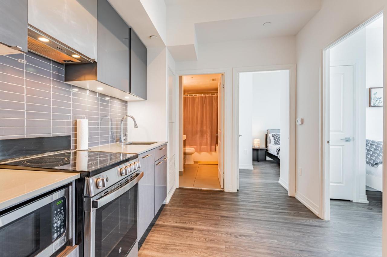 Luxury 2 Bedroom Condo High Floor Close To Eaton Center Τορόντο Εξωτερικό φωτογραφία